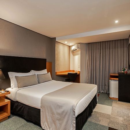Hotel Slaviero Curitiba Batel Extérieur photo