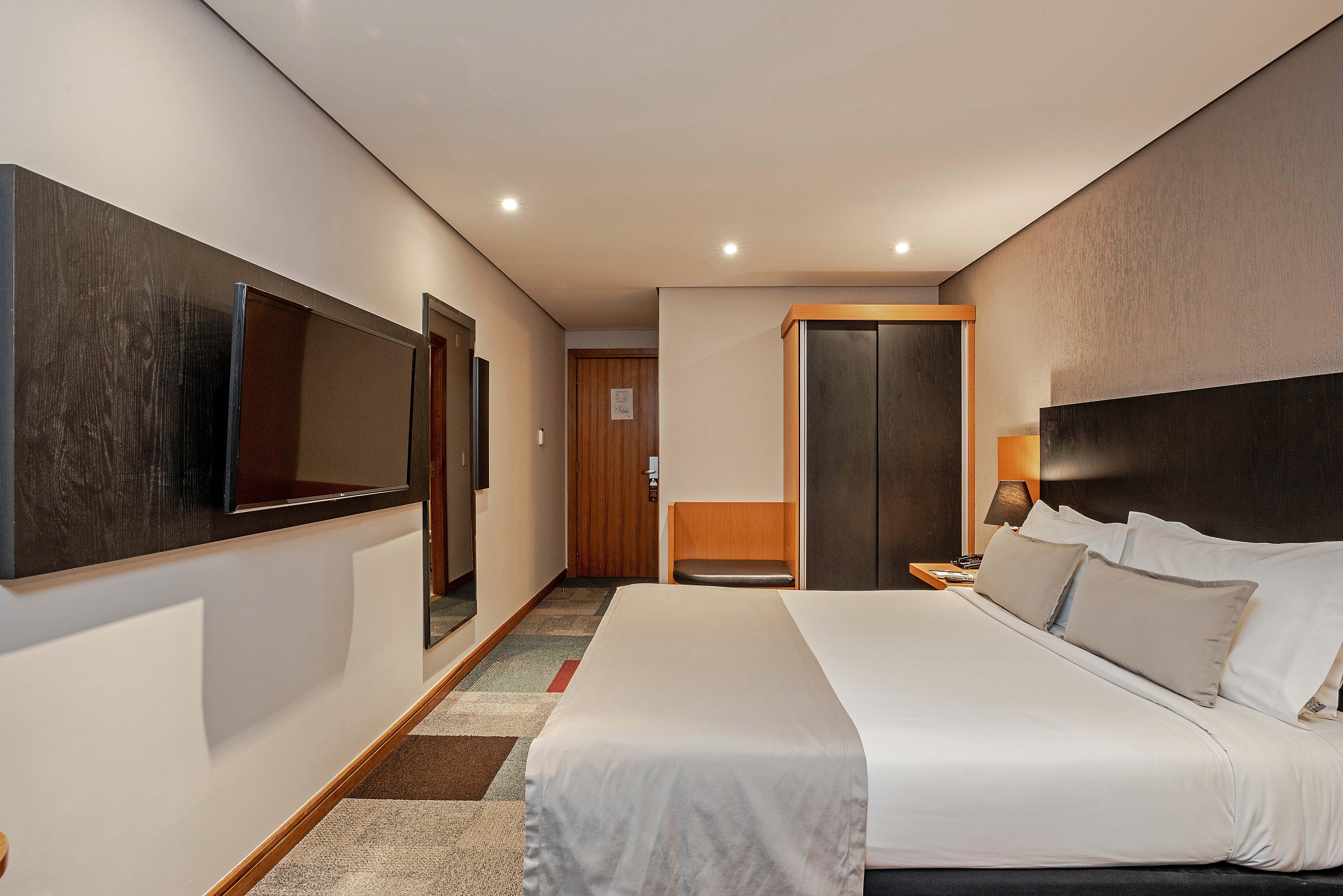 Hotel Slaviero Curitiba Batel Extérieur photo