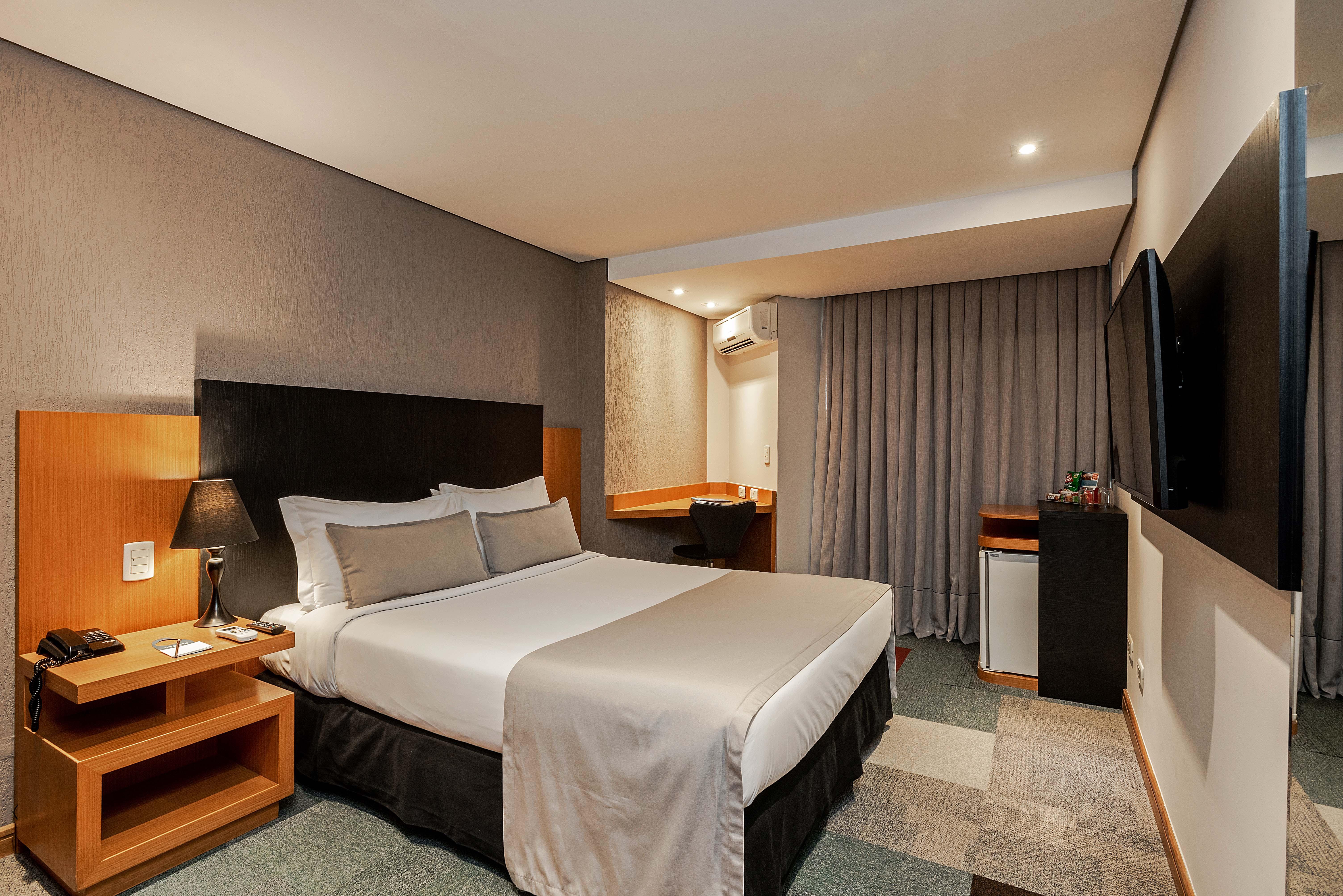 Hotel Slaviero Curitiba Batel Extérieur photo