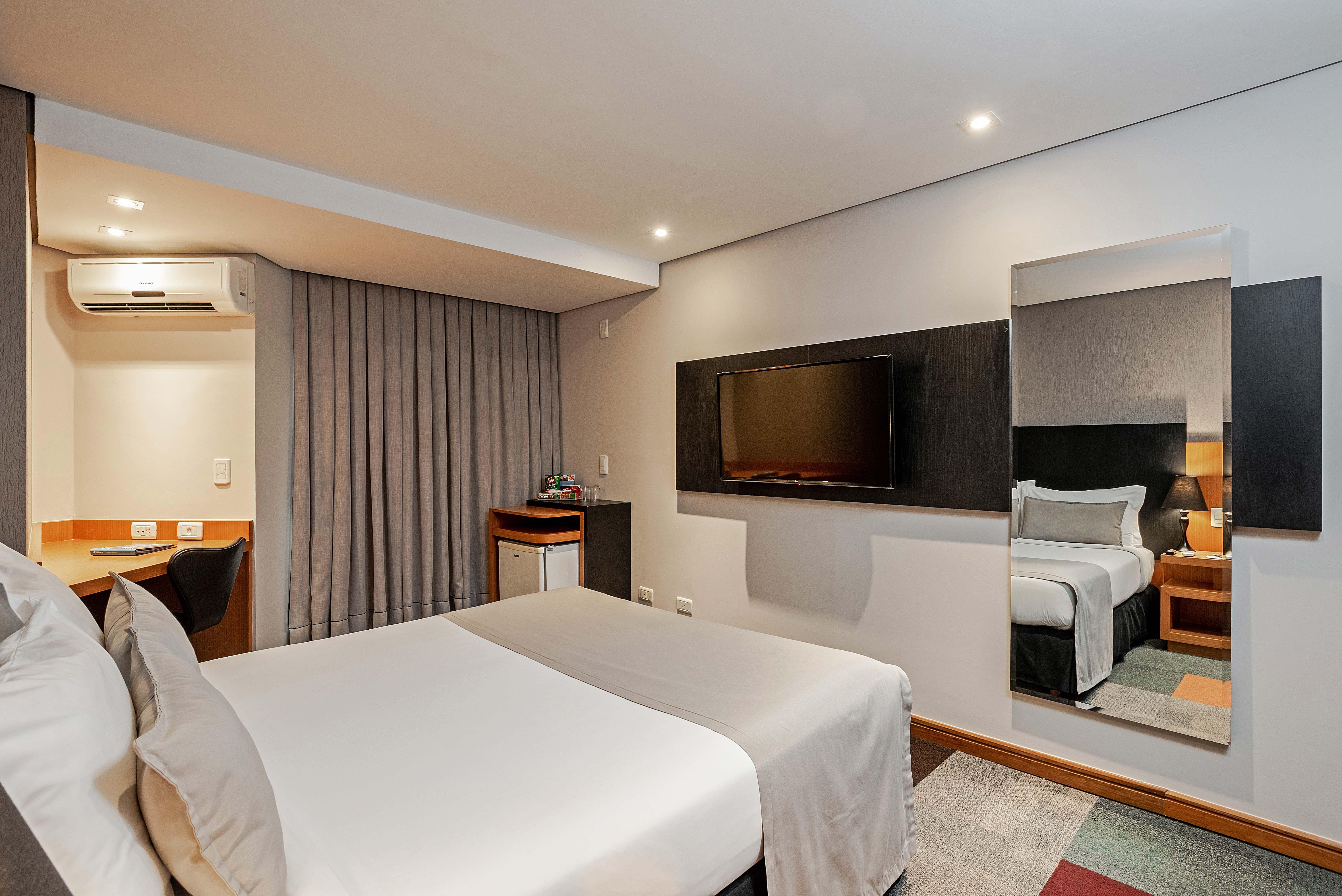 Hotel Slaviero Curitiba Batel Extérieur photo
