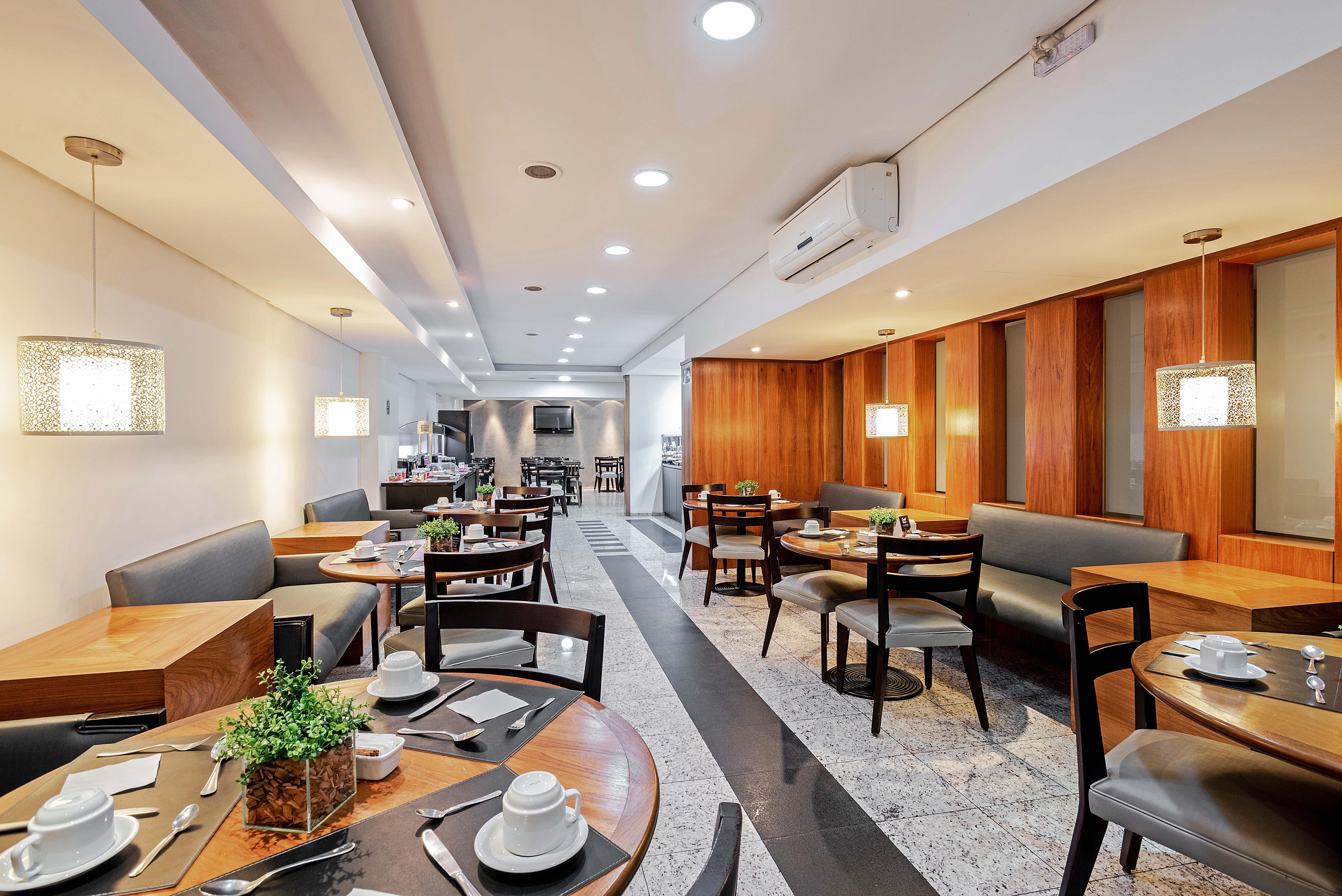 Hotel Slaviero Curitiba Batel Extérieur photo
