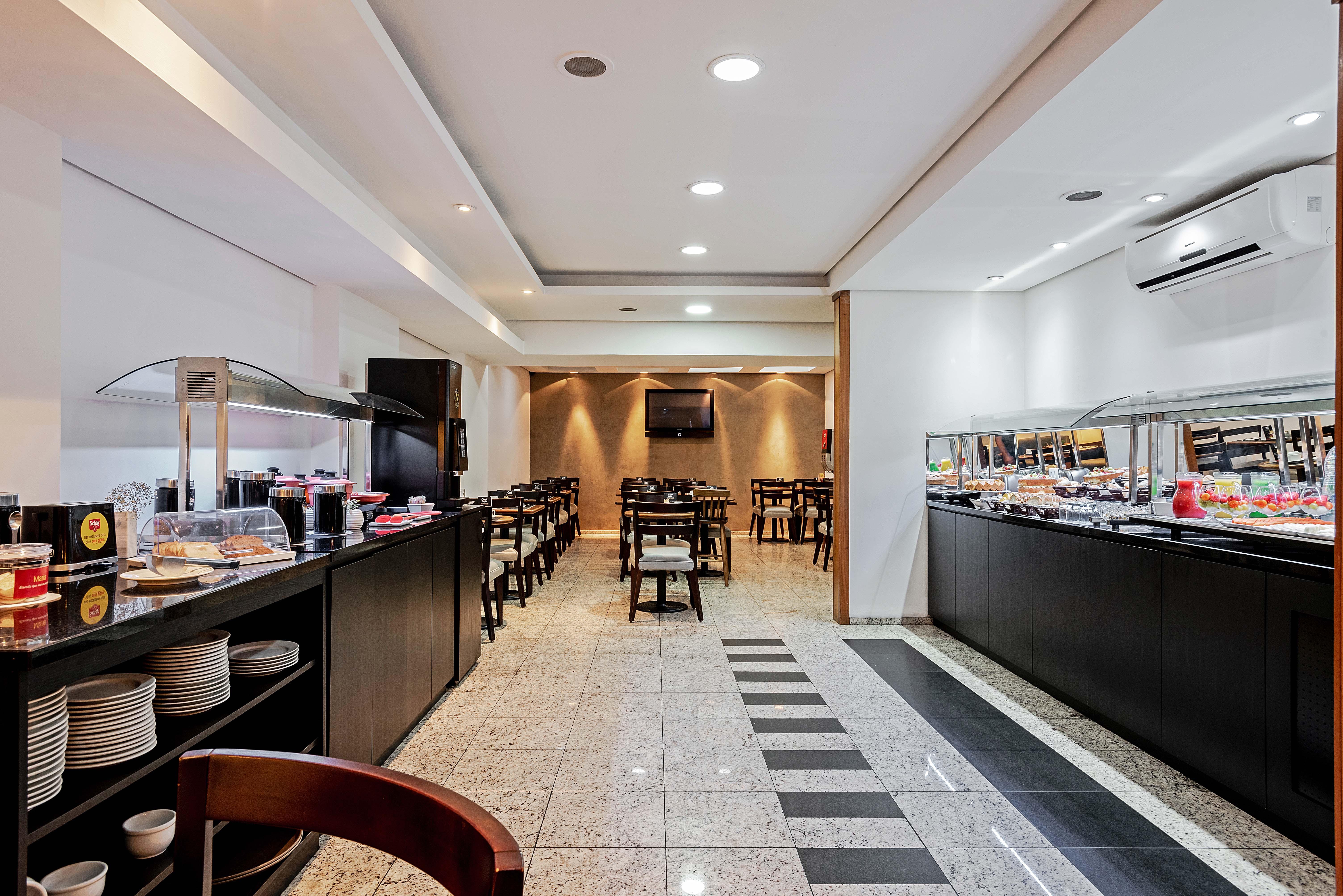 Hotel Slaviero Curitiba Batel Extérieur photo