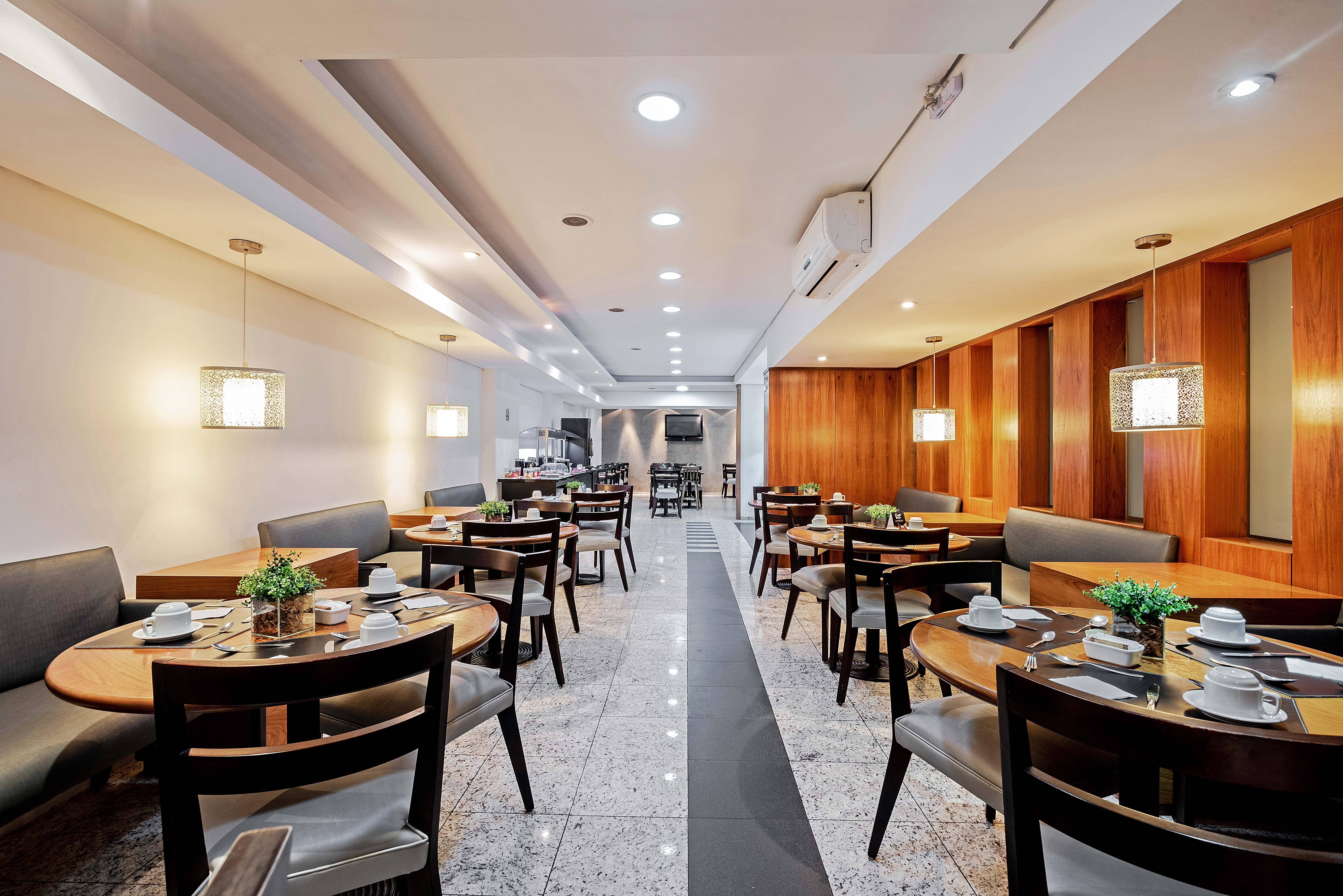 Hotel Slaviero Curitiba Batel Extérieur photo