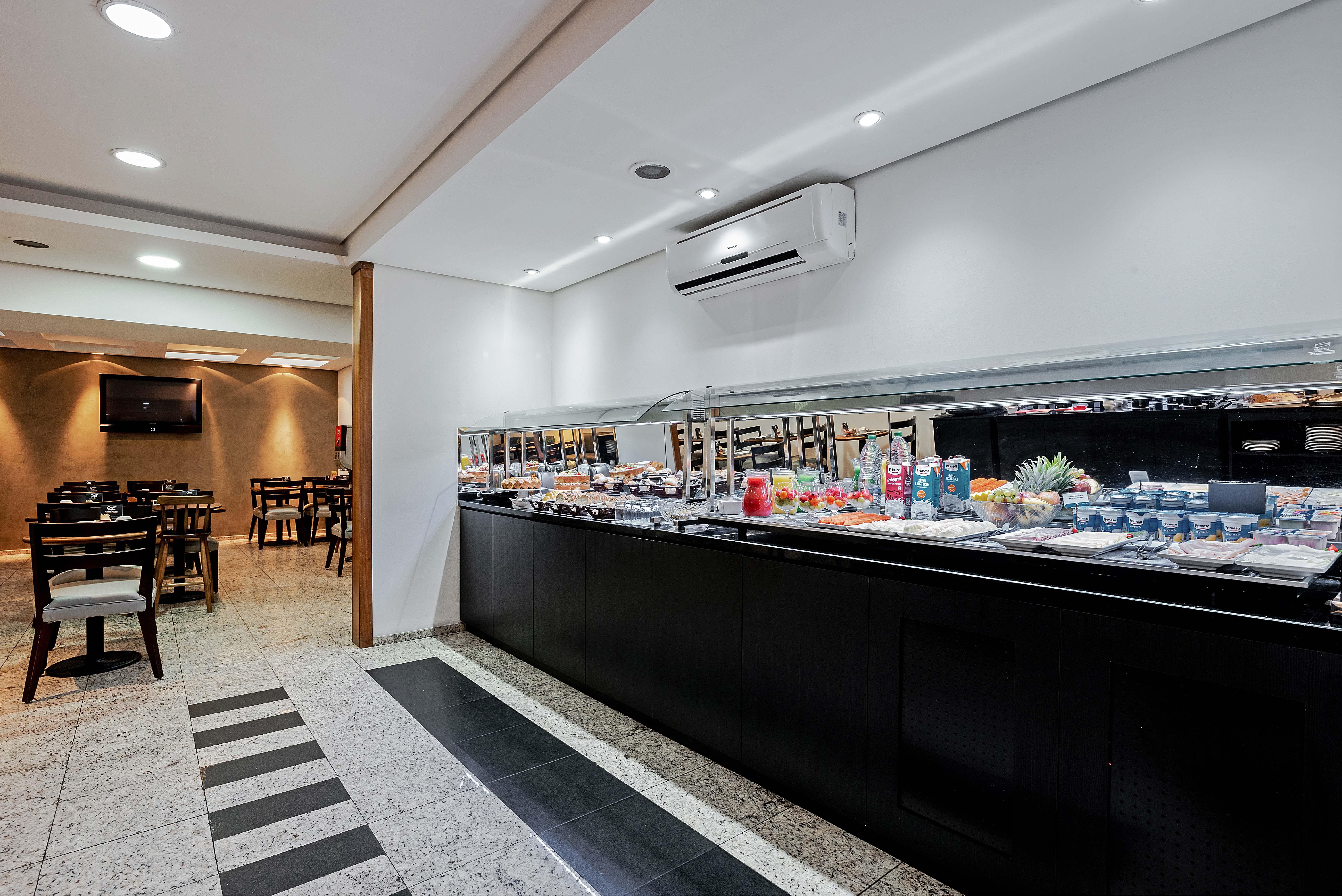 Hotel Slaviero Curitiba Batel Extérieur photo