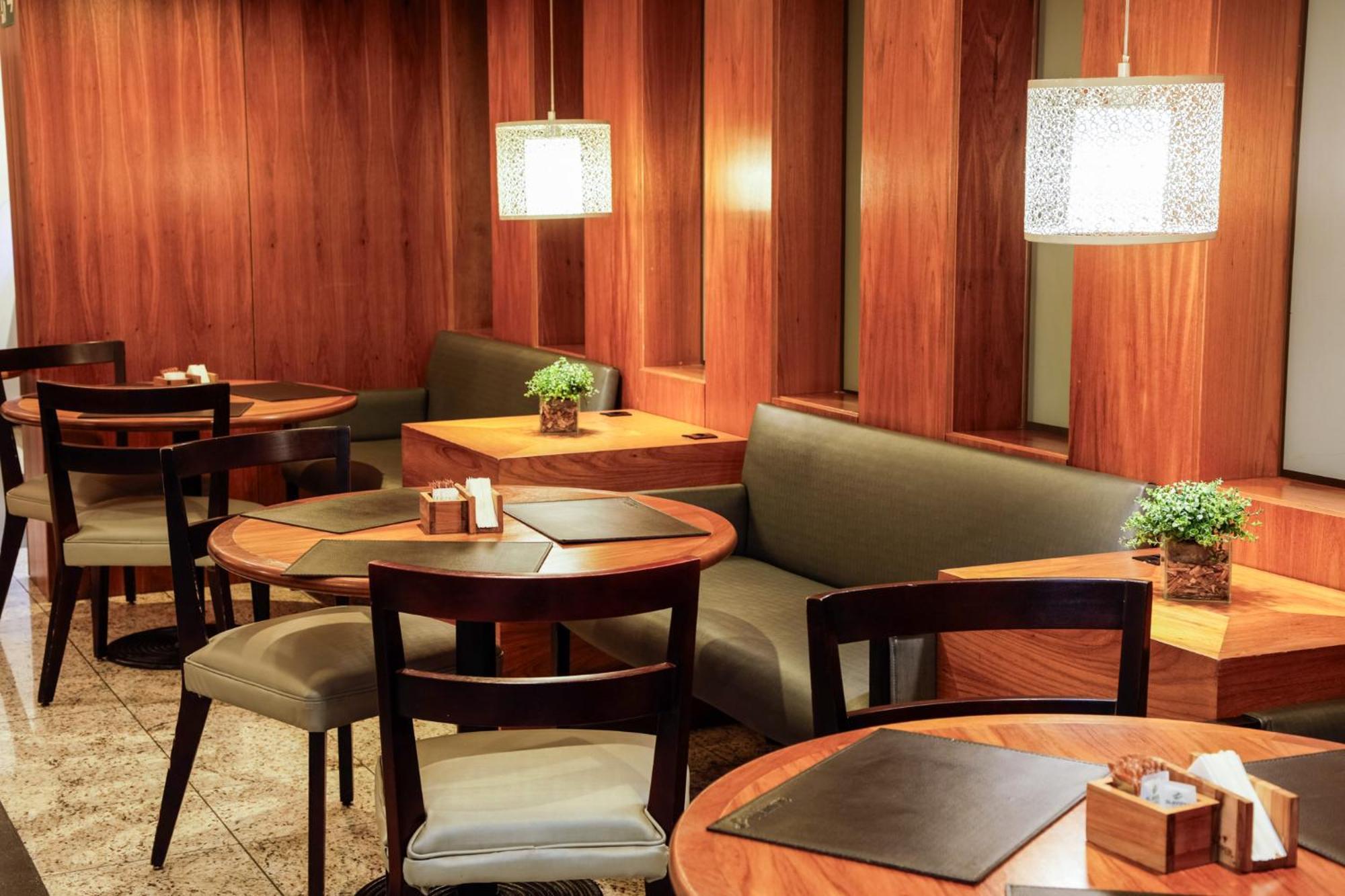 Hotel Slaviero Curitiba Batel Extérieur photo