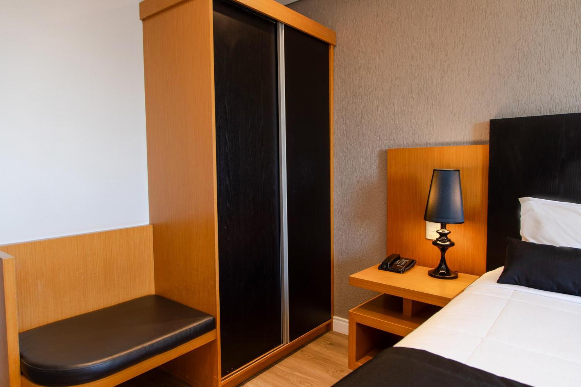 Hotel Slaviero Curitiba Batel Extérieur photo