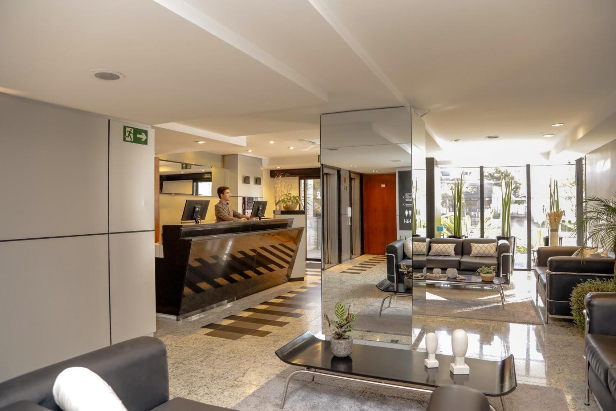 Hotel Slaviero Curitiba Batel Extérieur photo